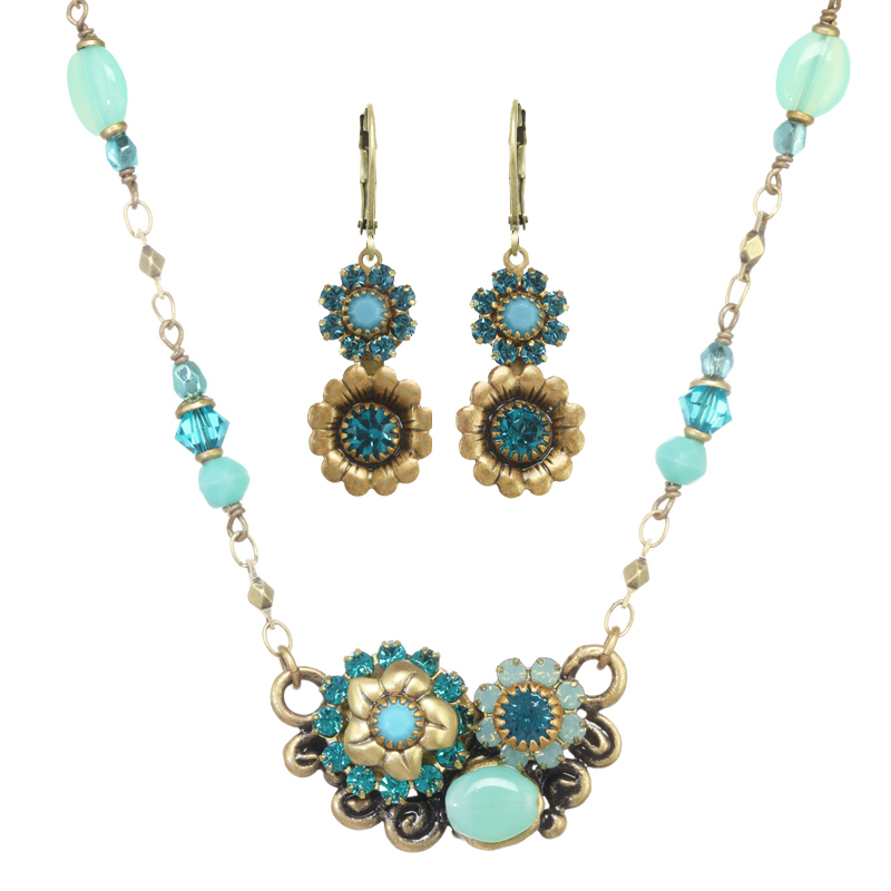 Viridian Floral Necklace & Earrings Set