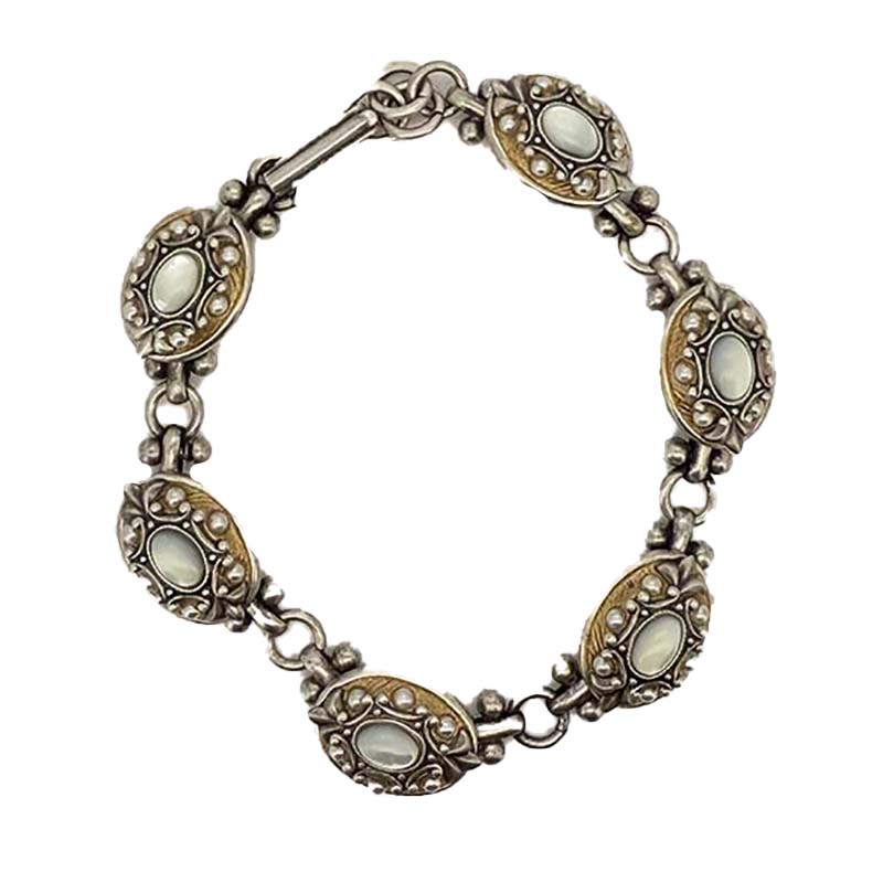 Gold Pearl Oval Bracelet