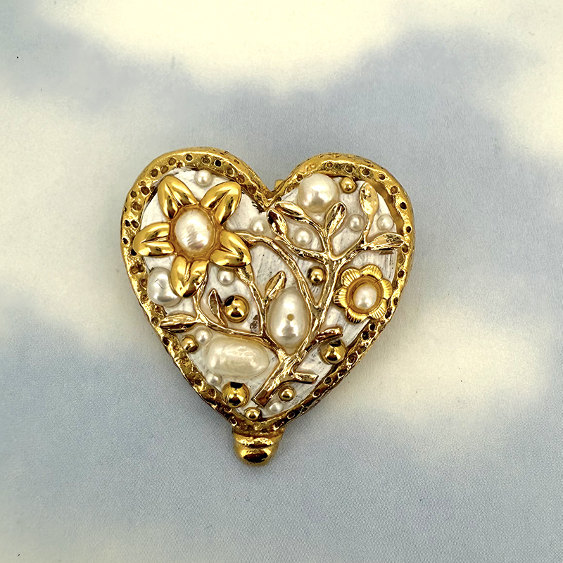 Luster & Light Heart Brooch