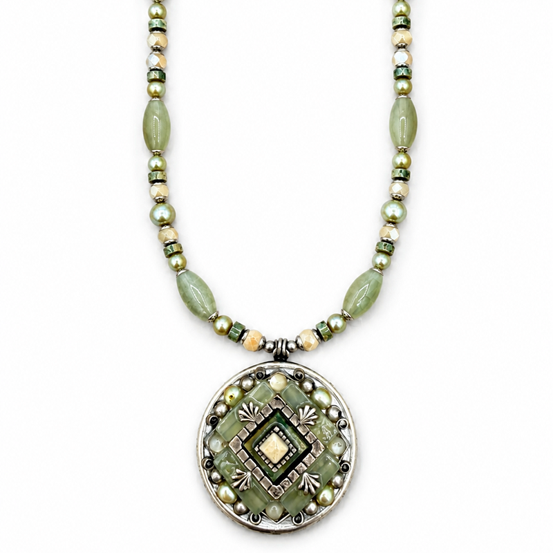 Moss Garden Circle Necklace