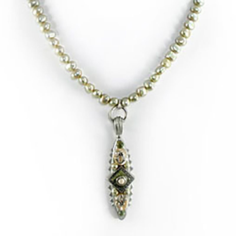 Moss Garden Long Oval Necklace